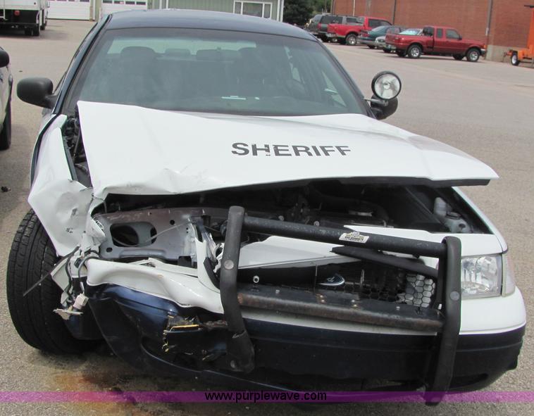 image for item 4131 2006 Ford Crown Victoria Police Interceptor