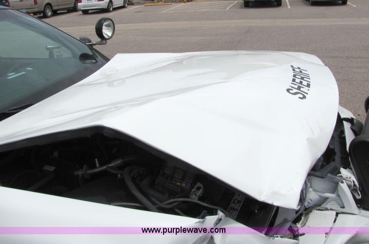 image for item 4131 2006 Ford Crown Victoria Police Interceptor