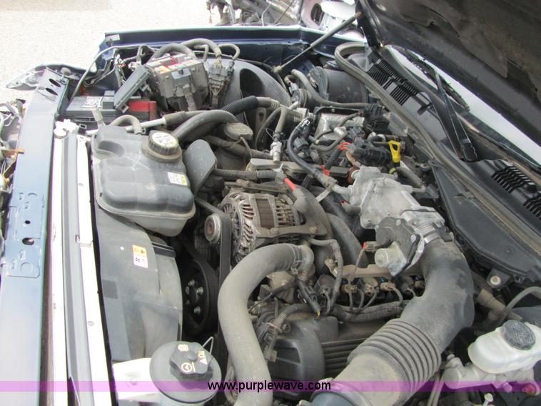 image for item 4131 2006 Ford Crown Victoria Police Interceptor