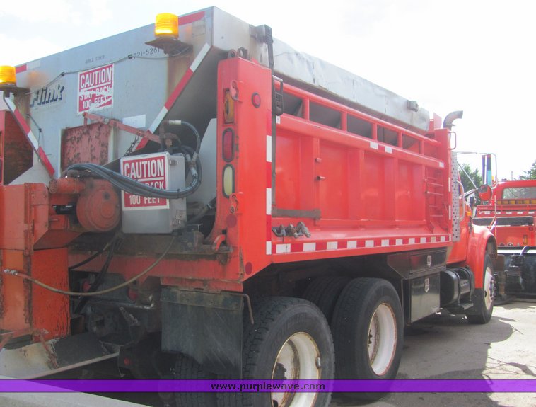 image for item 4393 1993 International 4900 6x4 tandem axle dump truck