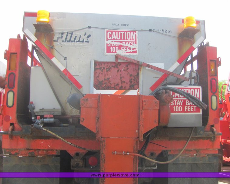 image for item 4393 1993 International 4900 6x4 tandem axle dump truck