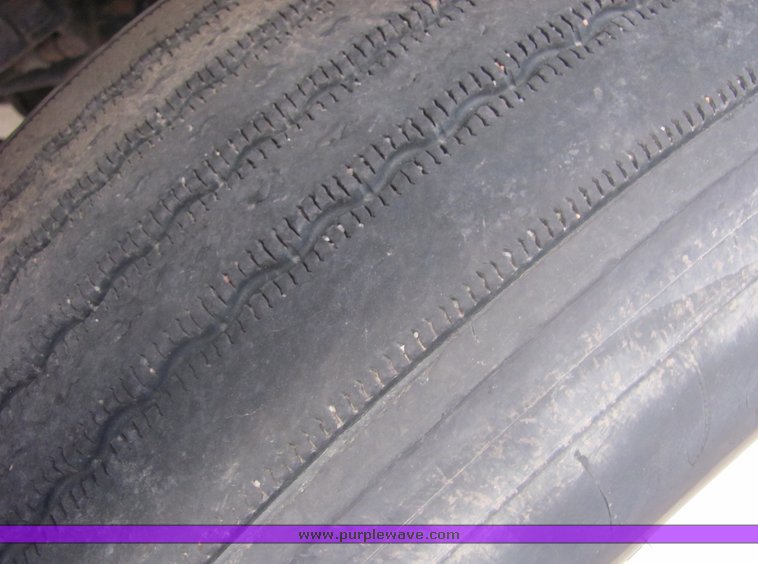 image for item 4393 1993 International 4900 6x4 tandem axle dump truck