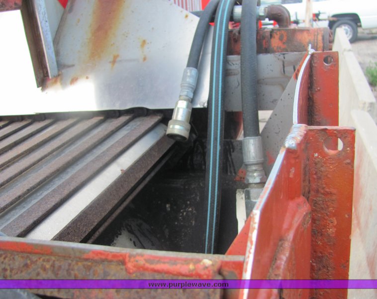 image for item 4393 1993 International 4900 6x4 tandem axle dump truck