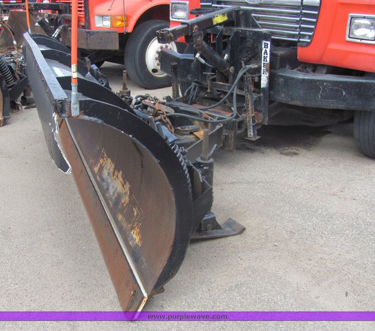 image for item 4394 1995 Ford LNT8000 dump truck