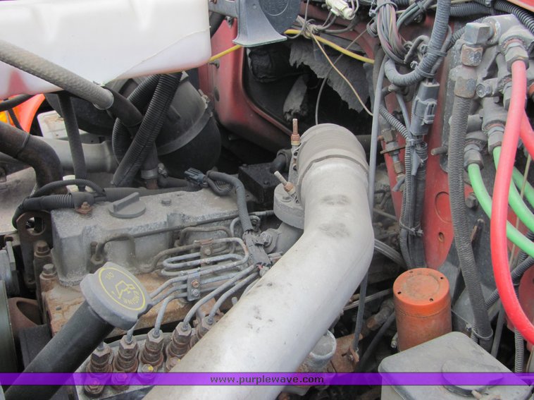 image for item 4394 1995 Ford LNT8000 dump truck