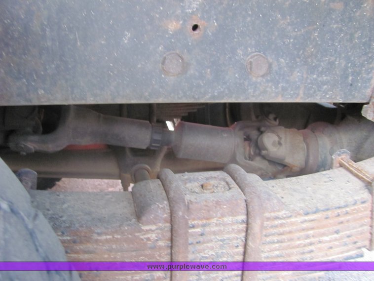 image for item 4394 1995 Ford LNT8000 dump truck