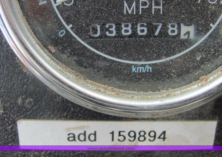 image for item 4394 1995 Ford LNT8000 dump truck