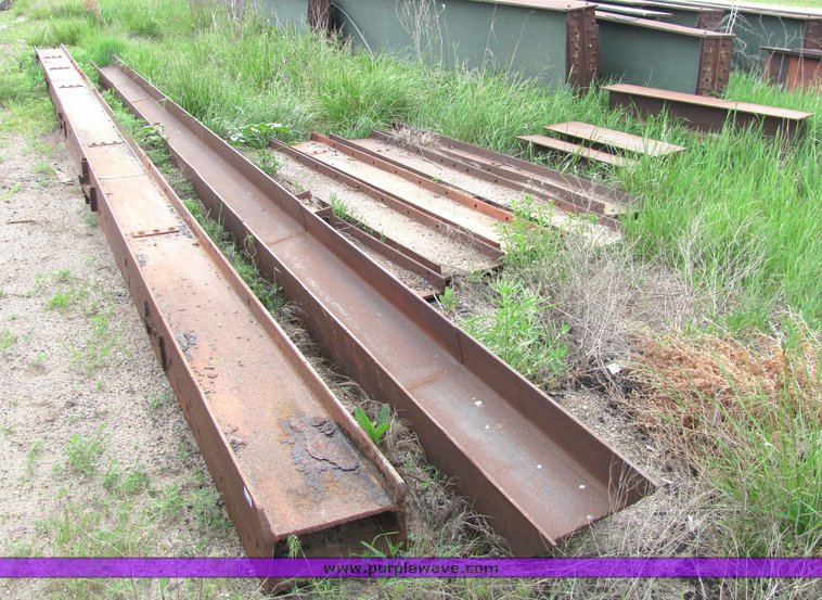 image for item 6000 Assorted steel girders