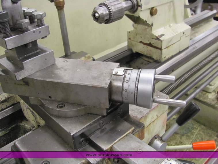 image for item 6082 Acer Dymanic 1340G metal lathe