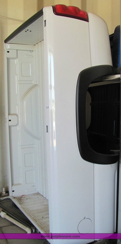 image for item 6113 2003 Chevrolet truck bed