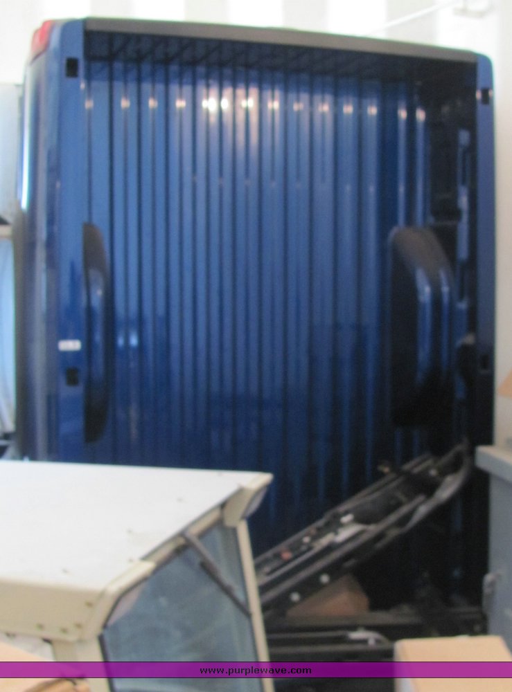 image for item 6114 2003 Chevrolet truck bed