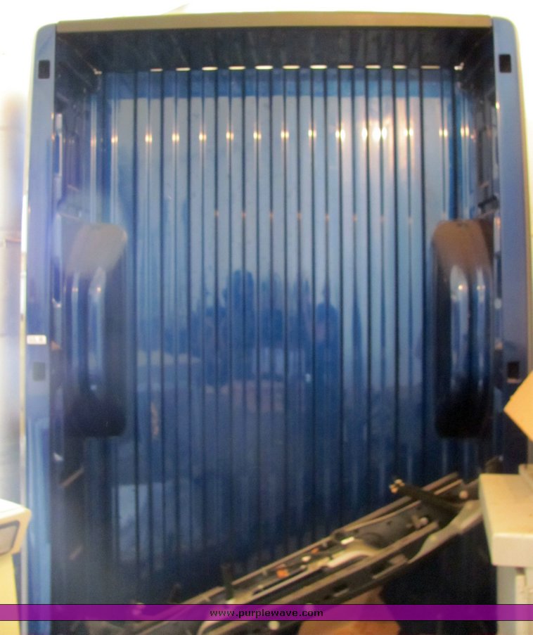 image for item 6114 2003 Chevrolet truck bed