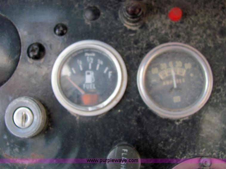 image for item 6127 1982 Cushman Haulster