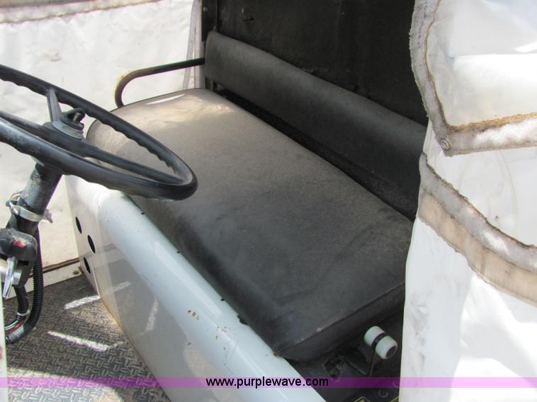 image for item 6128 1989 Cushman Haulster