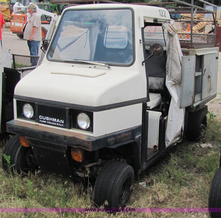 1988 Cushman Haulster in Wichita, KS Item 6129 sold Purple Wave