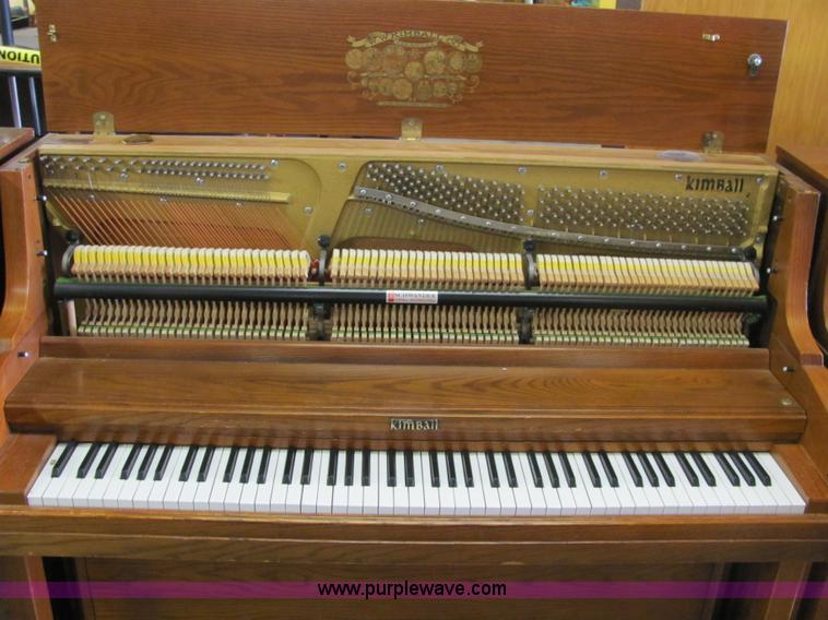 image for item 6141 Kimball piano