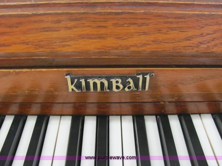 image for item 6142 Kimball piano