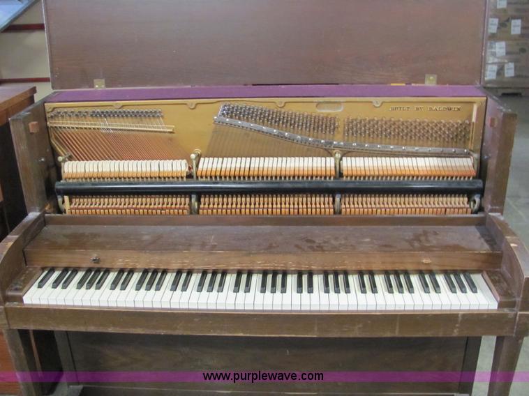 image for item 6147 Hamilton piano