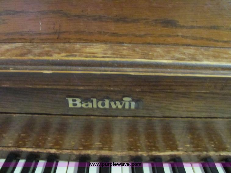 image for item 6148 Baldwin piano
