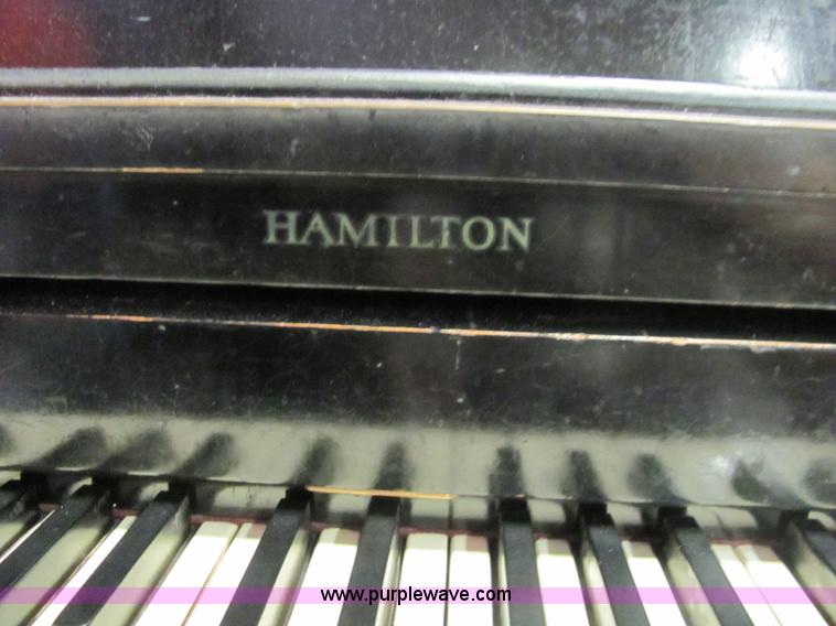 image for item 6149 Hamilton piano