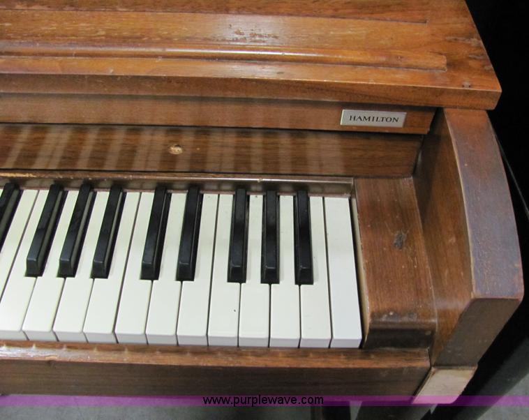 image for item 6152 Hamilton piano