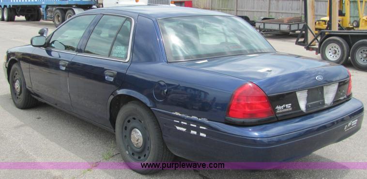 image for item 6183 2004 Ford Crown Victoria Police Interceptor