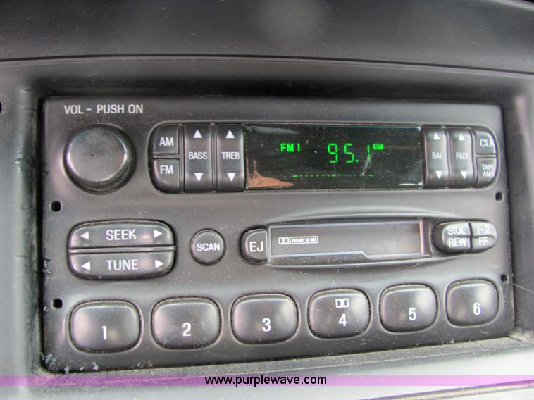 image for item 6183 2004 Ford Crown Victoria Police Interceptor