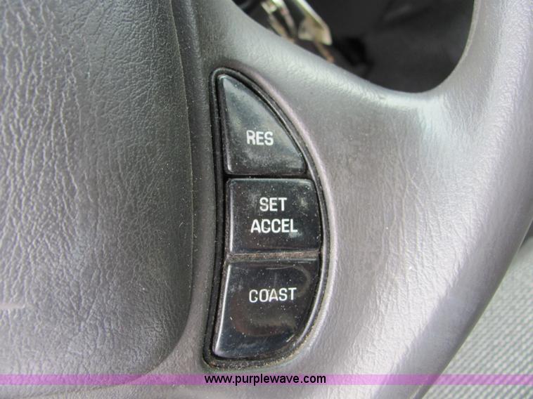 image for item 6183 2004 Ford Crown Victoria Police Interceptor