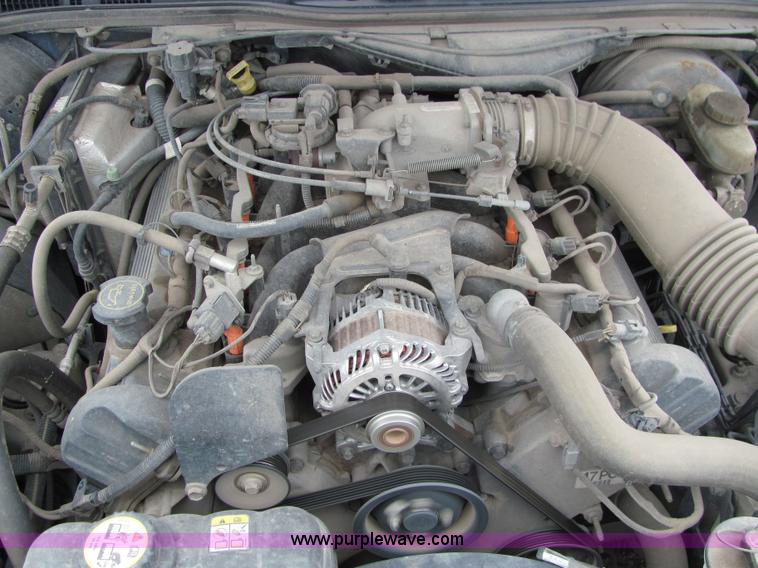 image for item 6183 2004 Ford Crown Victoria Police Interceptor