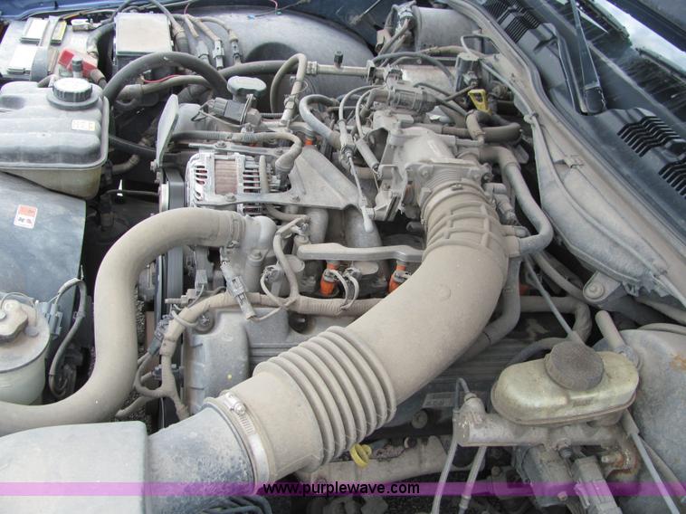 image for item 6183 2004 Ford Crown Victoria Police Interceptor