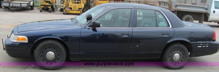 image for item 6184 2003 Ford Crown Victoria Police Interceptor