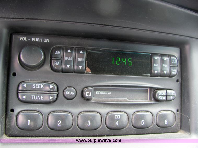 image for item 6184 2003 Ford Crown Victoria Police Interceptor