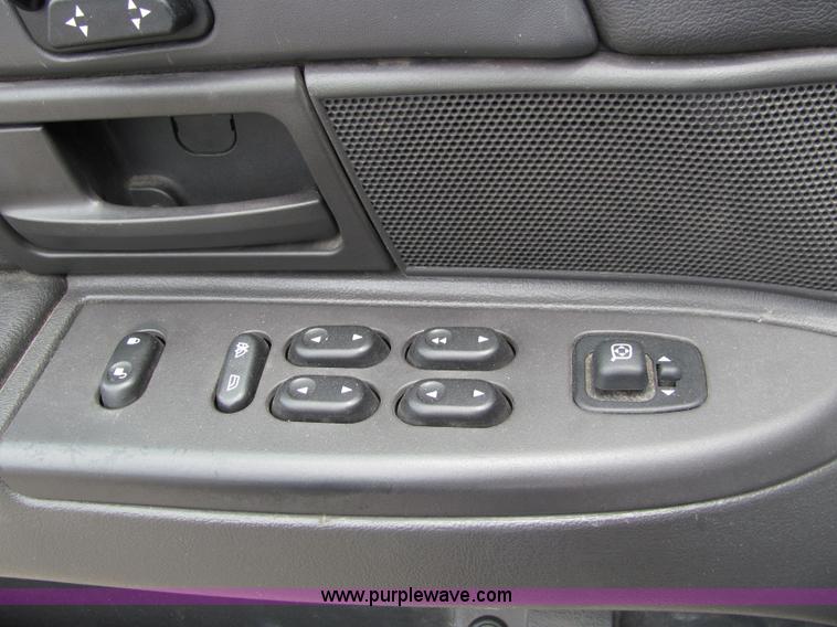 image for item 6184 2003 Ford Crown Victoria Police Interceptor