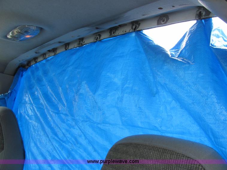 image for item 6186 2003 Ford E450 Super Duty ambulance