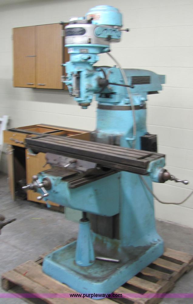 image for item 6196 Bridgeport vertical milling machine