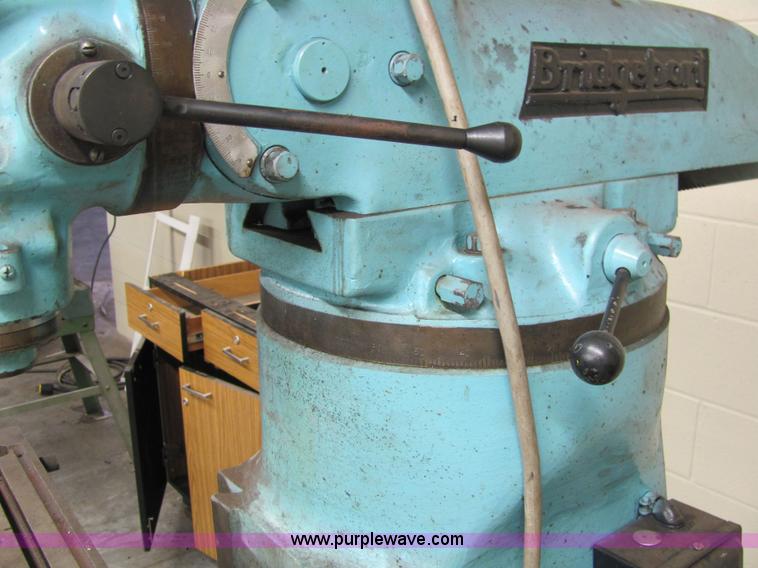 image for item 6196 Bridgeport vertical milling machine