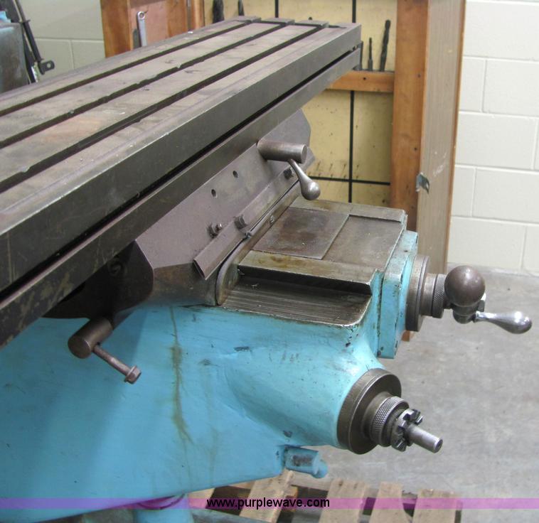 image for item 6196 Bridgeport vertical milling machine