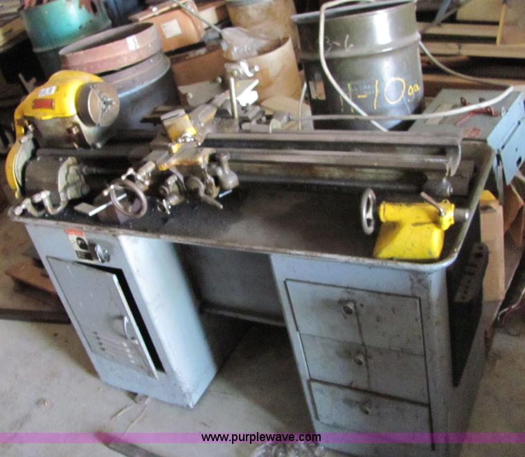 image for item 6197 South bend metal lathe