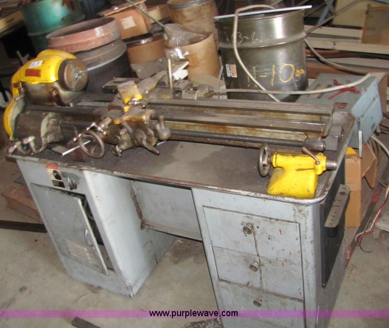 image for item 6197 South bend metal lathe