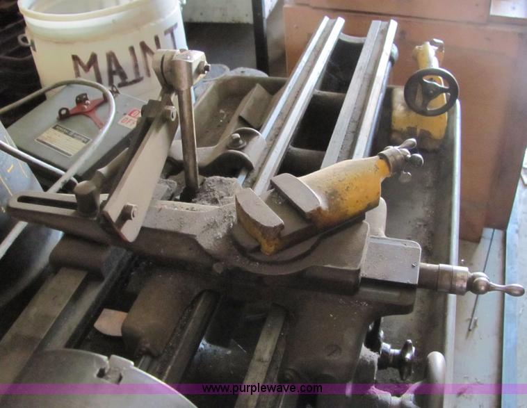 image for item 6197 South bend metal lathe