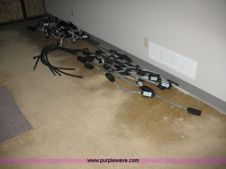 image for item 6438 Cubical office dividers, desks, and filing drawers