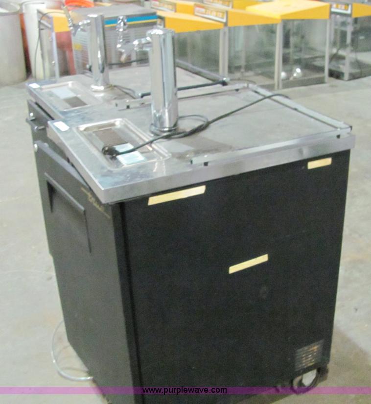image for item 6466 (2) single tap beer coolers/dispensers