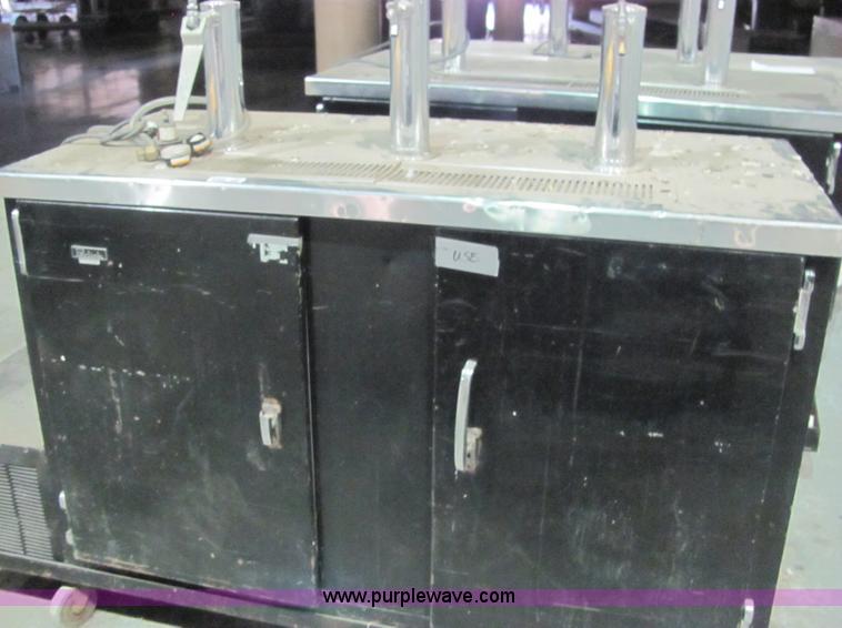 image for item 6468 (3) beer coolers/dispensers