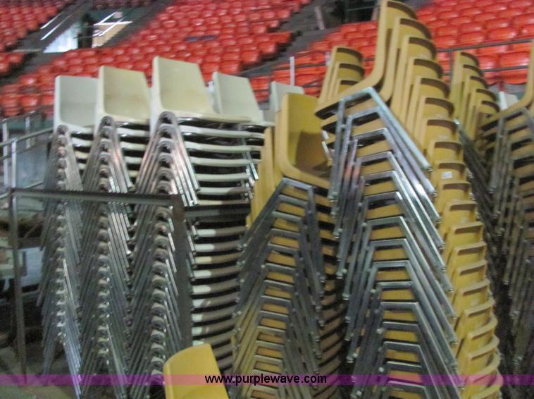 image for item 6479 Approximately 1,060 chairs