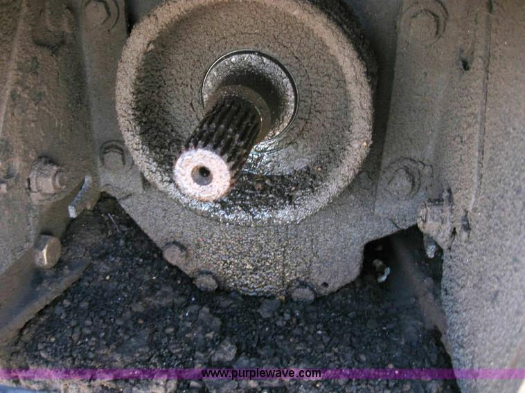 image for item 6796 1985 International 5288 tractor