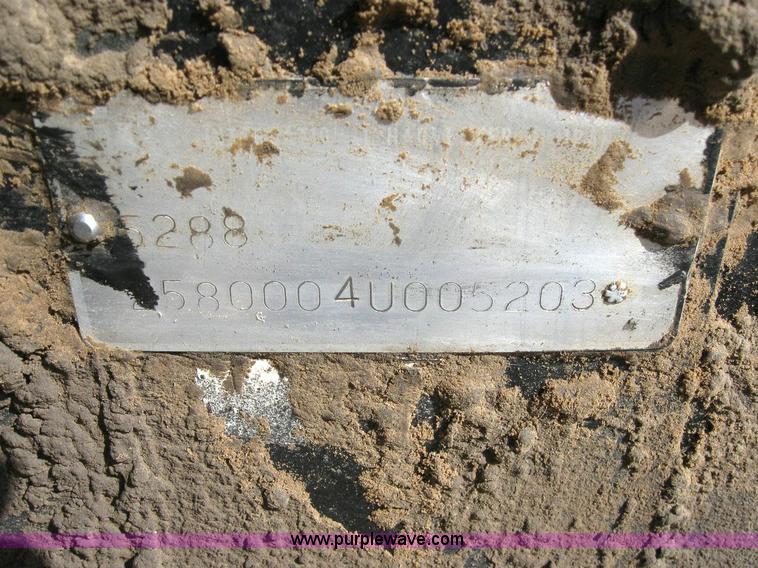 image for item 6796 1985 International 5288 tractor