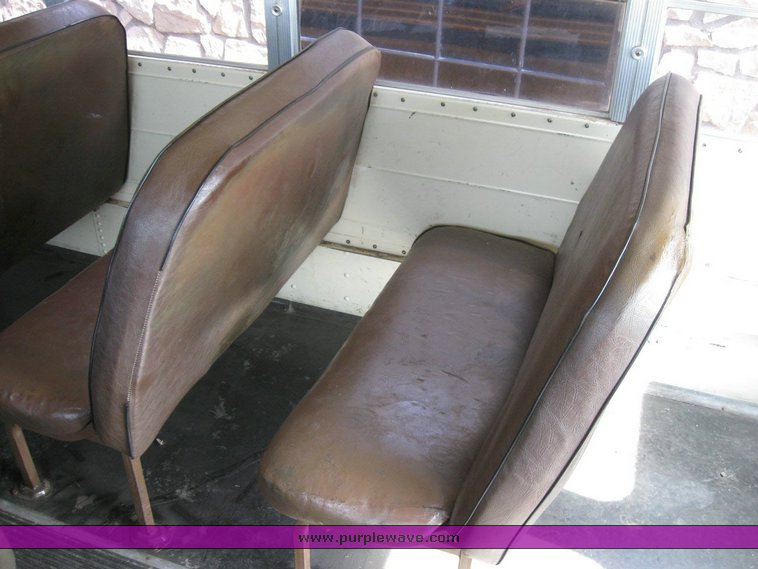 image for item 6819 1989 Ford 71 passenger bus