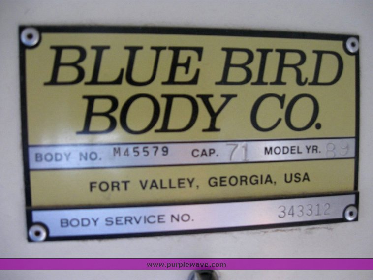 image for item 6819 1989 Ford 71 passenger bus