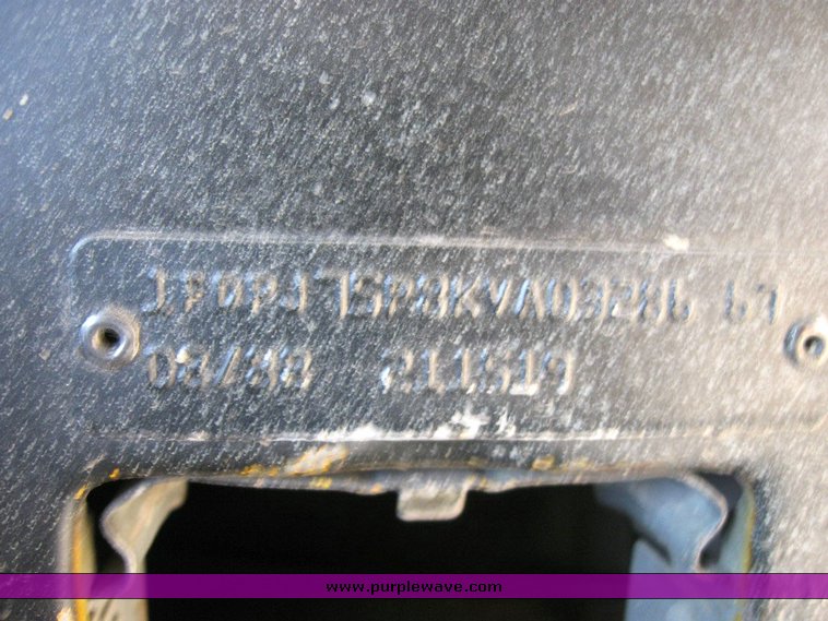 image for item 6819 1989 Ford 71 passenger bus