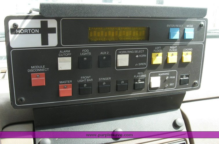 image for item 6820 1993 Chevrolet K3500 ambulance